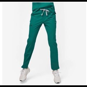 Figs Hunter Green Yola